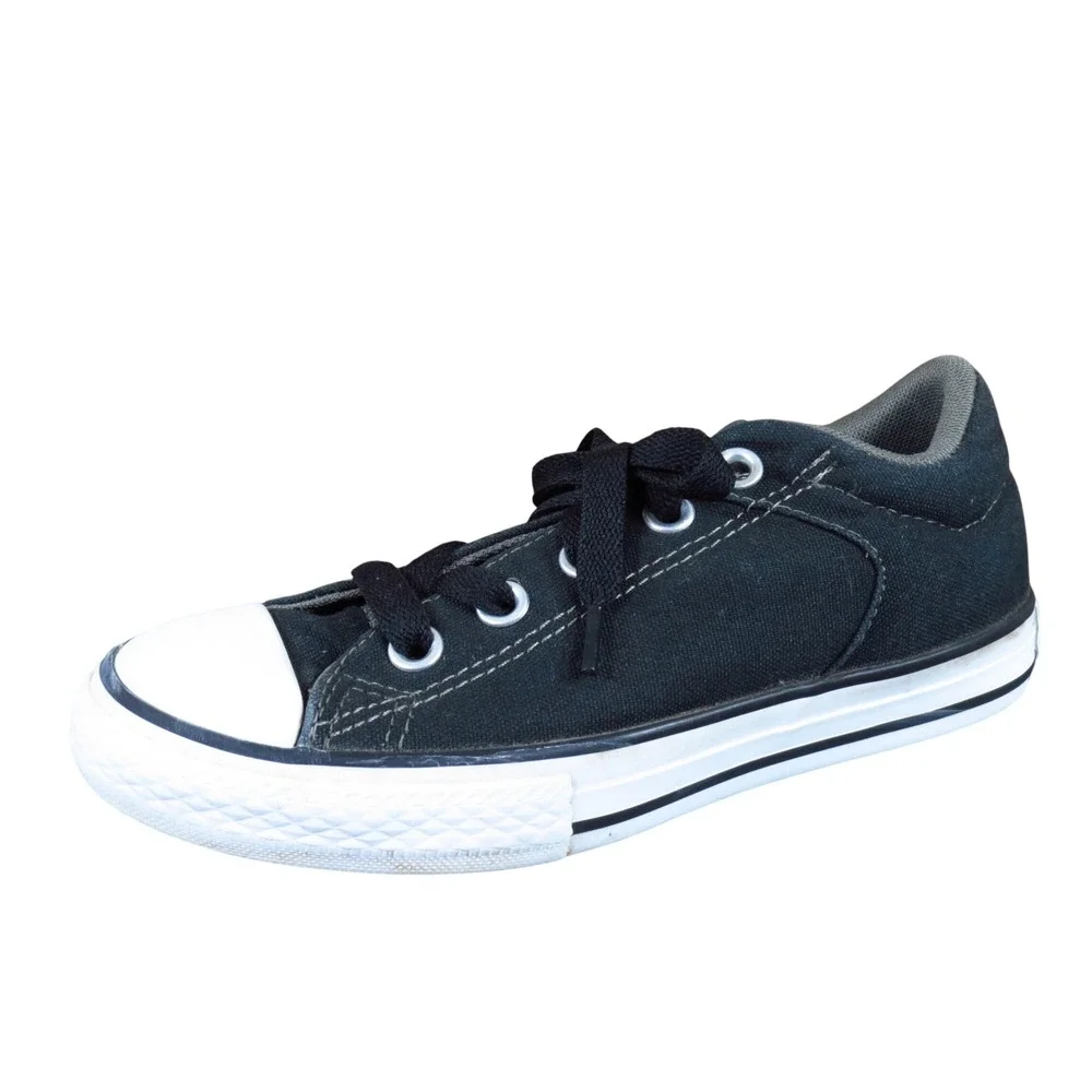 Converse Chuck Taylor All Star Street Kids Junior Sneaker Size 1 Athletic Black